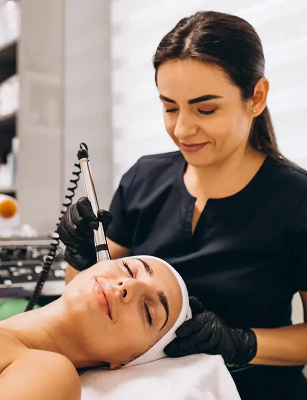 How-to-Purchase-the-Best-Professional-Equipment-used-in-a-Spa-by-Estheticians